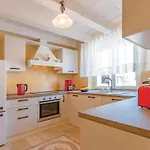 Casa vacanze With Fireplace I