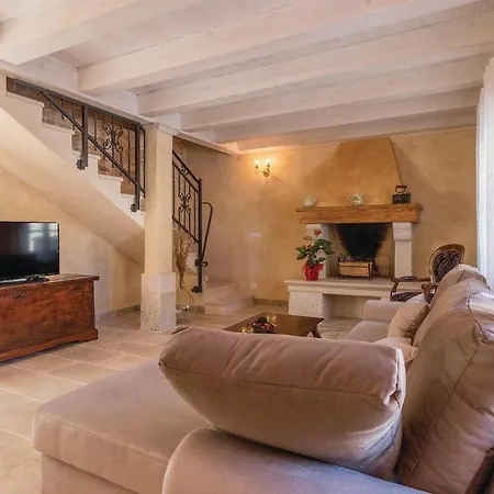 With Fireplace I