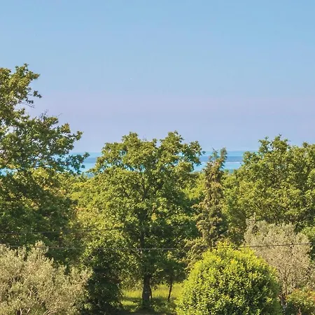 Σπίτι διακοπών 5 Bedroom Cozy In Vodnjan